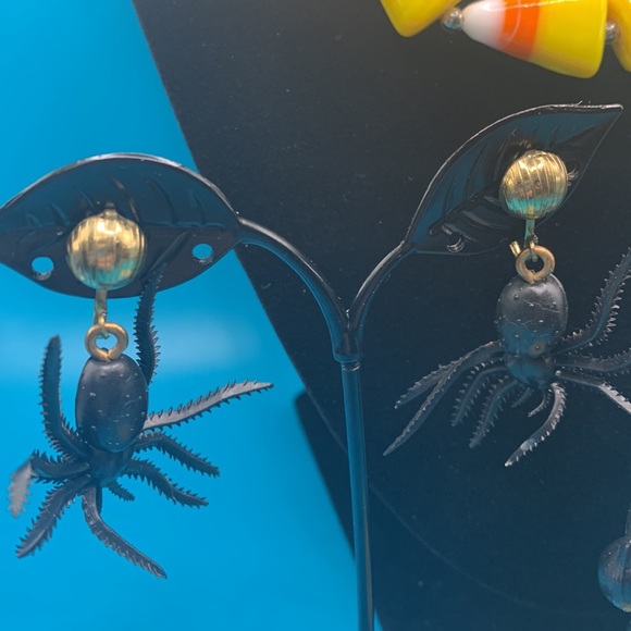 Fun Halloween Bundle - Picture 4 of 6